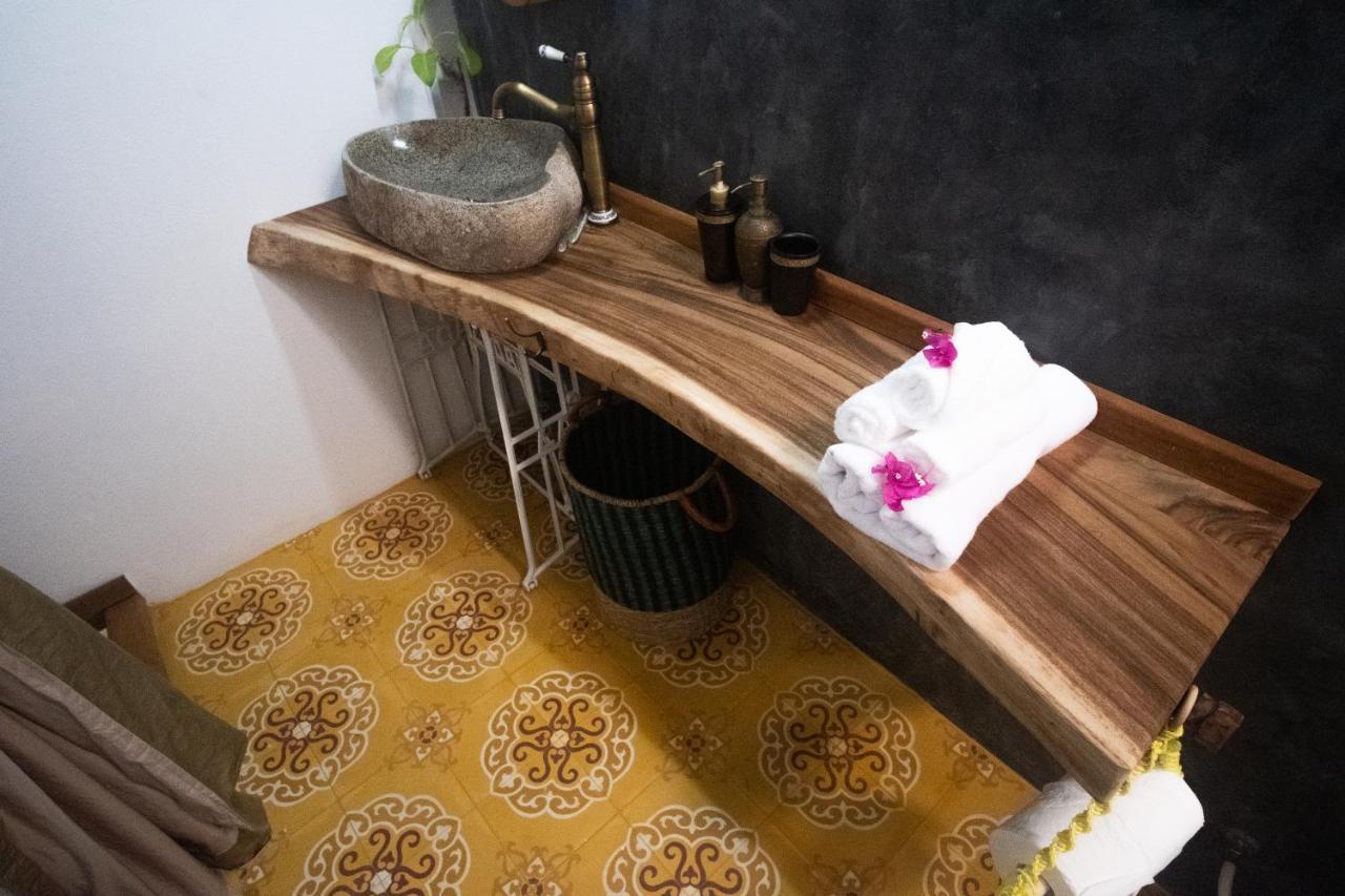 Leranda Homestay Хюэ Экстерьер фото